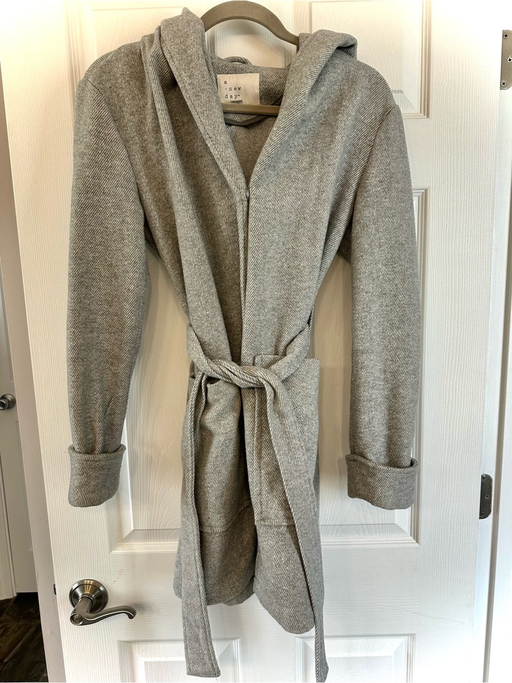 Women’s Small Hooded Wrap Lightweight Coat